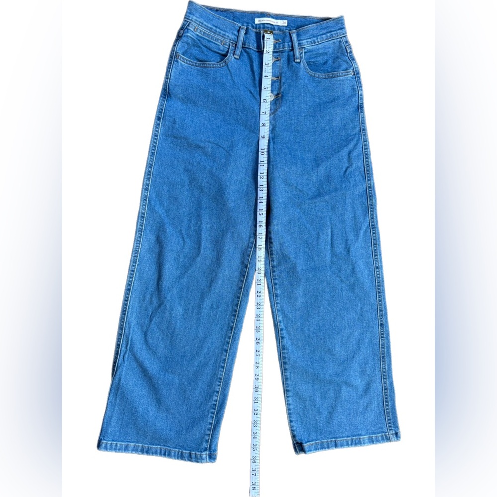 Women’s Levi’s Mile High Cropped Wide Leg Size 26